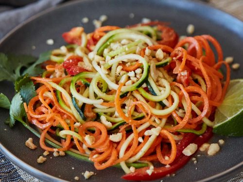 Veggetti Zucchini Spiralizer Recipe – Peanutty Vegan Pad Thai Salad