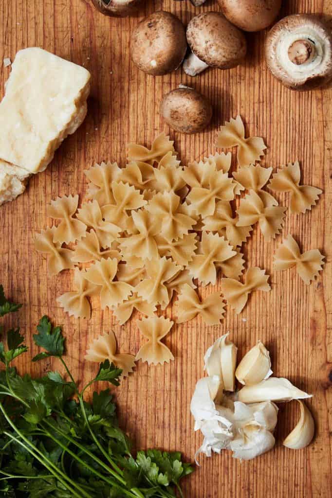 Mushroom Garlic Pasta Ingredients