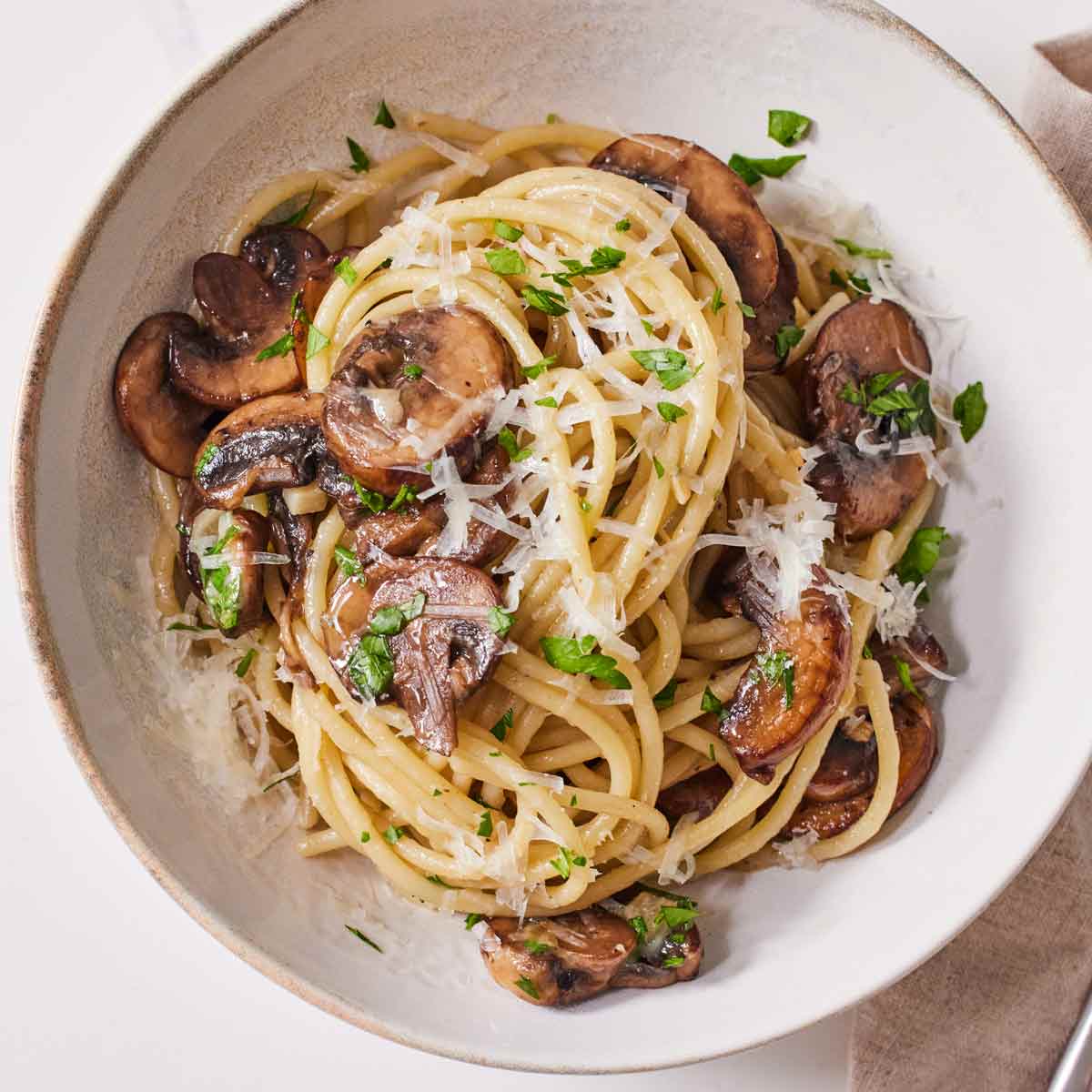 Garlic Mushroom Pasta - Cooking With Coit